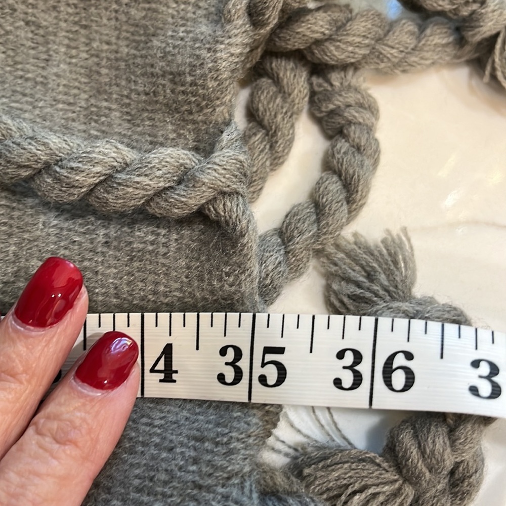 Steve Madden Wrap/Scarf - Picture 4 of 6